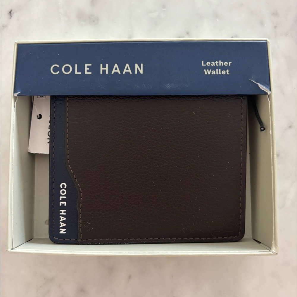NWT Men's Cole Haan leather wallet - Picture 2 of 10